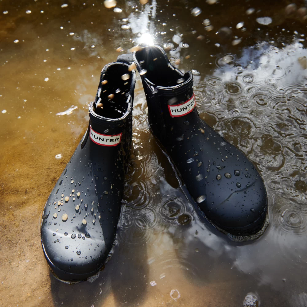 Hunter Women's Gloss Black Original Tall Rain Boot – CanadaWide Liquidations
